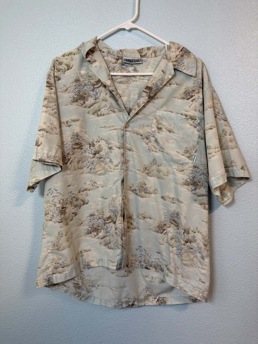 Vintage Billabong USA Men’s M Asian Landscape Print Hawaiian Camp Shirt